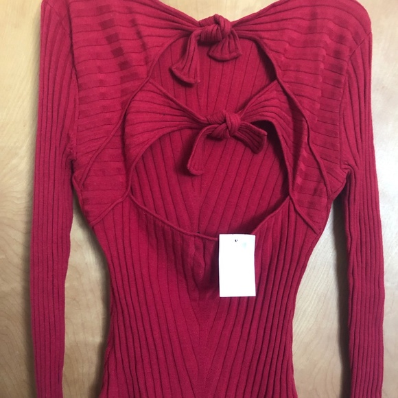 Intermix Casey Knot Back Bodysuit Red - Picture 6 of 8